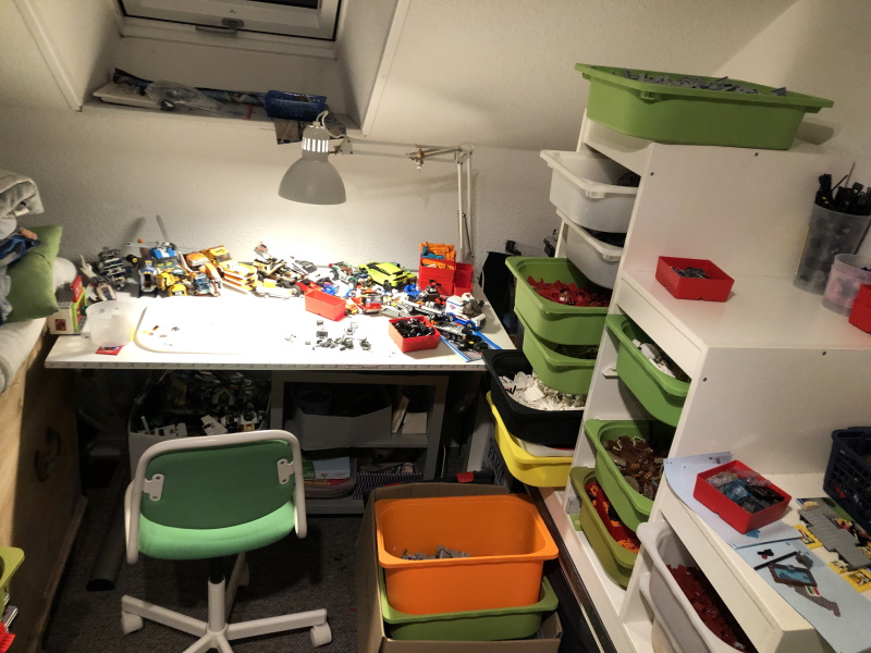 lego1.jpg
